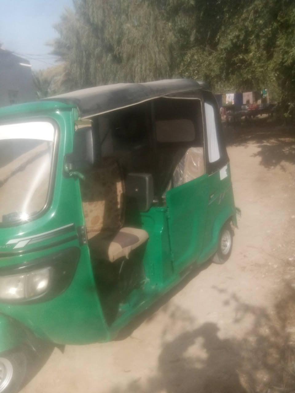 تكتك 22لبيع رقم واسط عنوانها القاسم تواصل على رقم***********
