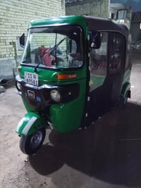 22 شهر ال 10 بيها شوي بارد بل لغد 9300 وبيها مجال 07726546828