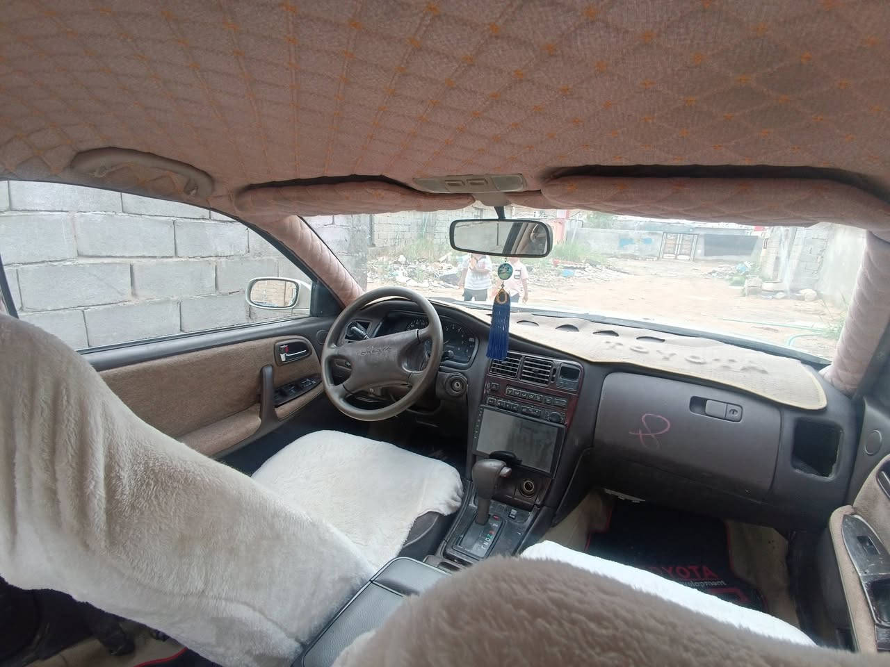 السلام عليكم سياره كرسته نفخ البيع موديل 95 بسمي سياره جاهزه مرايات شفط كشنات  كهربائي مكفوله كصه نقل جثه تبريد نقص بس غاز تخم تايرات جديد مكينه كير  ونجي جديد حداديه 💯/💯 مامي خلفي بيه ضربه بل جاملغ خلفي صفحه اليمنى سعر 53 وبيه مجال مكان بصره 5ميل رقم الهاتف *********** الي مو شراي لا يخابر رجائن
