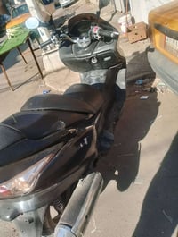 دراجه فورزا 08 دراجه خير من الله محرك ما مفتوح ماشيه عشرينات 850 وبيها...