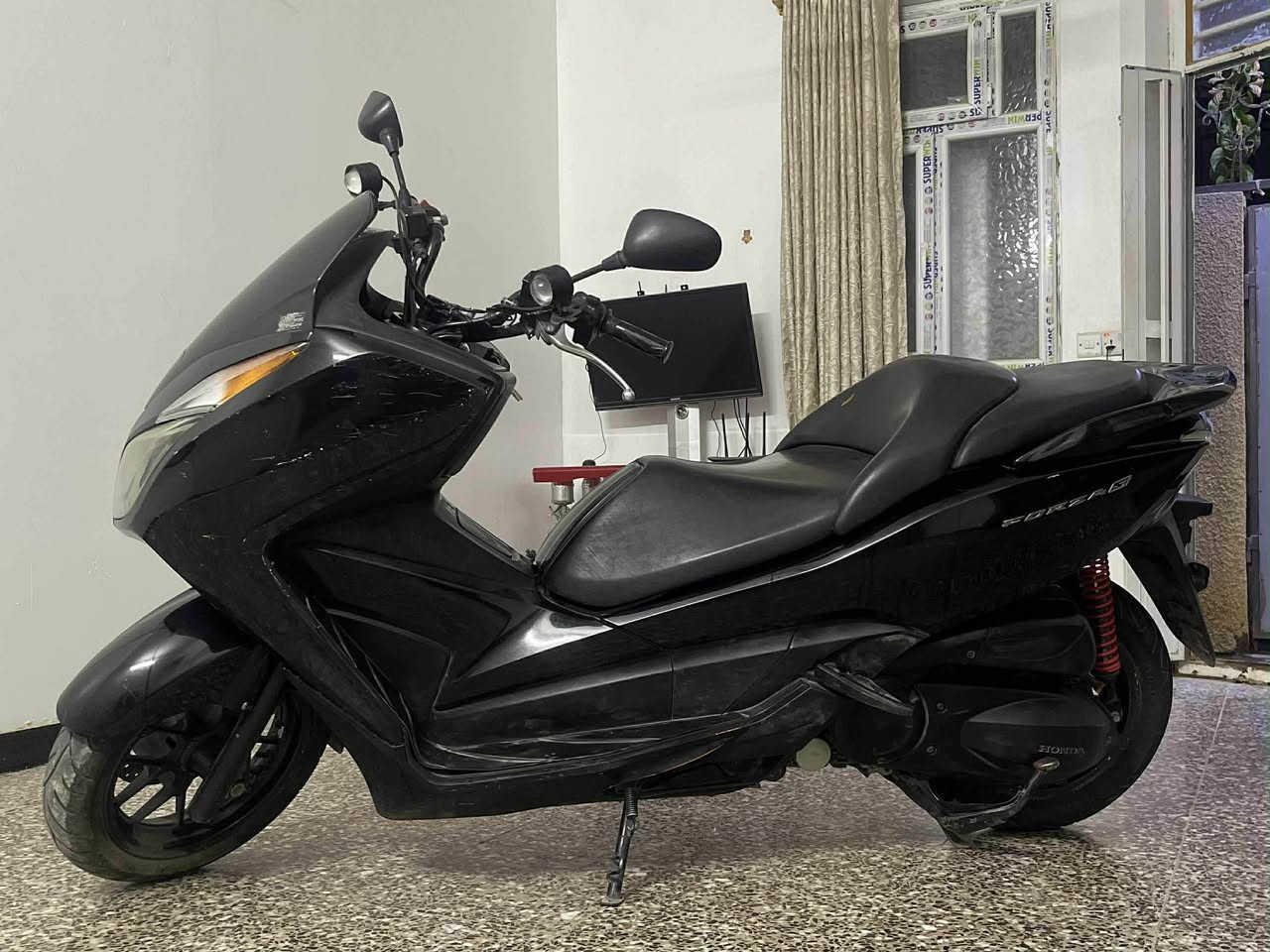 فورزه للبيع 012 ماشه 50
كهربائات كامله 
abs
الدراجه مفتوحه مبدل رنكات 
ترهم بيع او مراوس سعره (مليون وربع ) وبيها مجال مكاني بغداد


**إذا كنت صاحب هذا الإعلان وتريد حذفه لأي سبب، رجاءا أرسل رسالة إلى الدعم الفني**