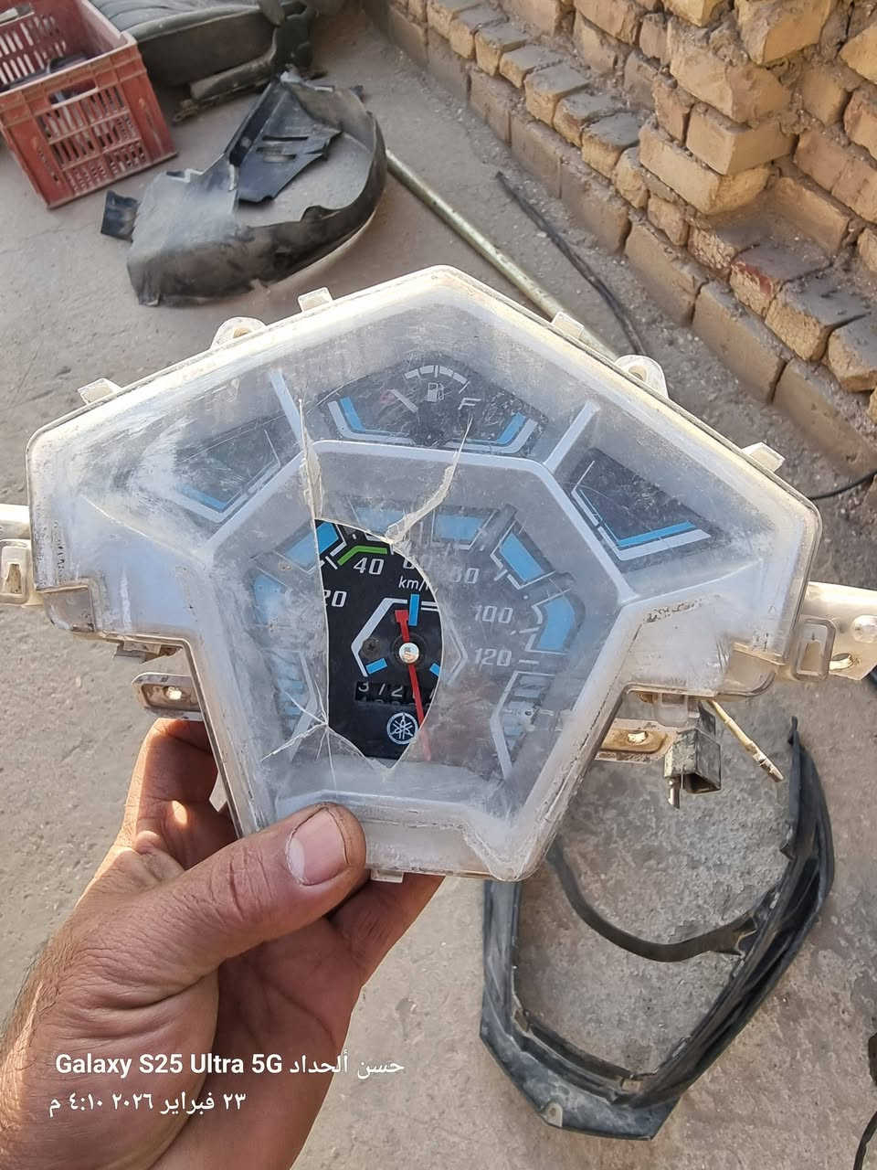 السلام عليكم غراض للبيع ZR سعر مناسب بغداد الشعب ***********او***********
