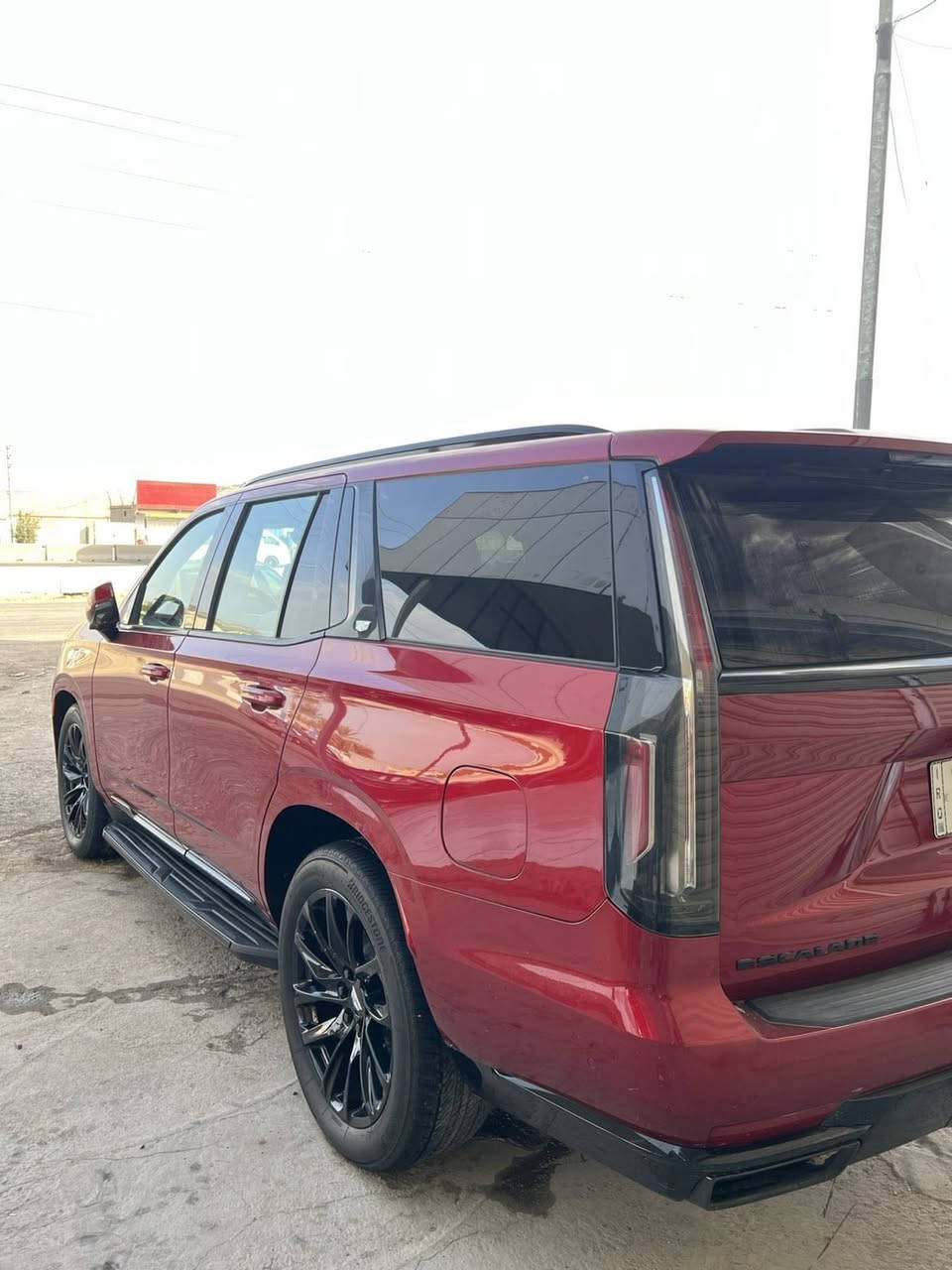 🚘 Cadillac Sport Platinum 2023 للبيع

🔹 وارد أمريكي
🔹 الممشى: 46 ألف كم (وليس ميل)
🔹 رقم بغداد دولي – باسمي تحويل مباشر

📌 ملاحظة:
حادثة دعامية وبنيد فقط، صور الحادث ورقم الشاصي متوفرة.

✨ المواصفات (فل مواصفات 1/1):
▪️ سقف بانوراما كامل
▪️ جكات جوبلس
▪️ أبواب شفط
▪️ نظام صوتي AKG مع 36 سماعة
▪️ مقاعد جلد مع مساج وتحكمات كهربائية
▪️ شاشات خلفية
▪️ نظام قيادة رياضي
▪️ مواصفات كثيرة أخرى

الموقع: بغداد – قرب علوة الرشيد يم القوس

📞 للاستفسار:
***********
