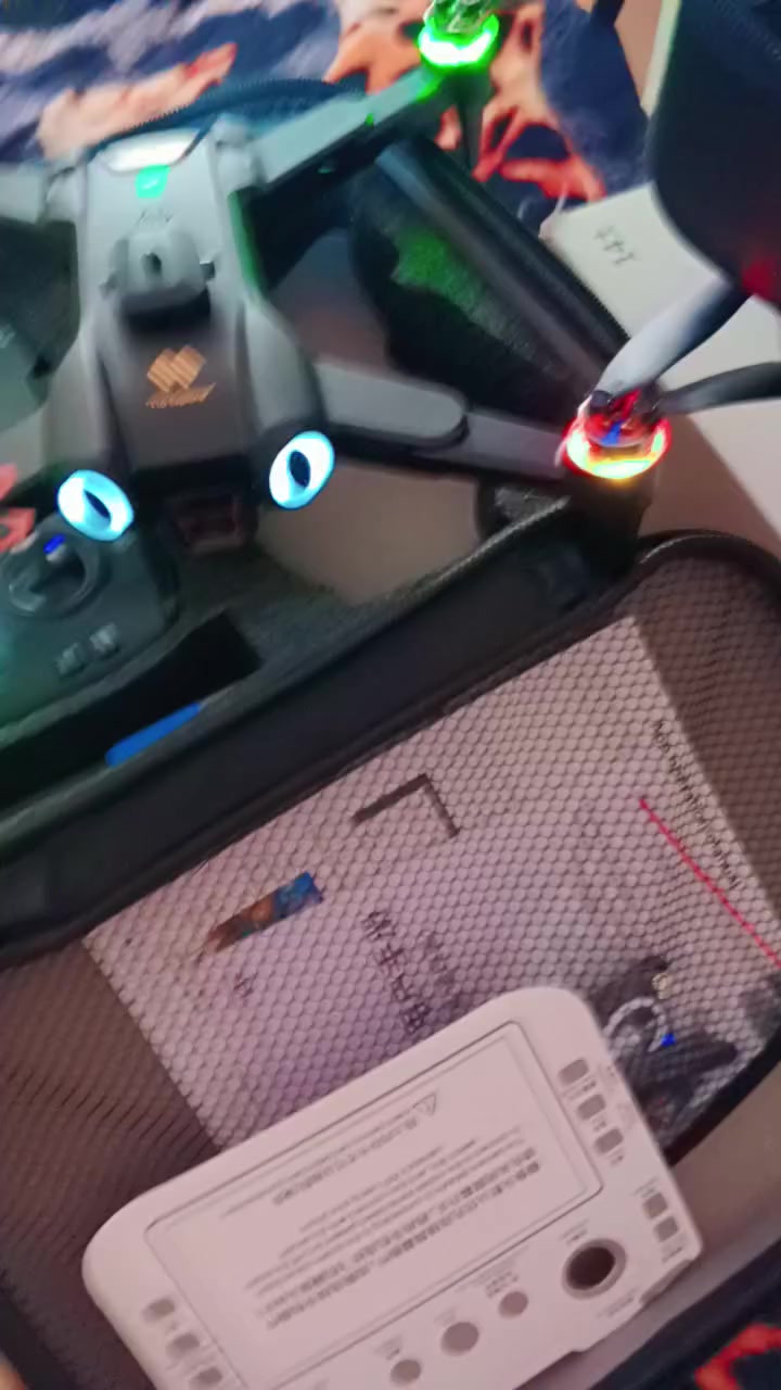 بيهه لونين اسود واصفر للتواصل عل واتساب *********** اي قطعه 65 الف
