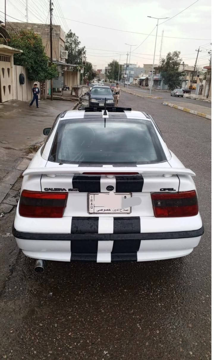 اوبل كاليبرا 1992
تخم تاير ويل حجم16 جديد بك ليت جديد لاتات جدد
صبغ حزام
لغود شواصي تكم كلة بلادي وكفاله بدون اي ضربة
جامة اماميه جديده
مكينة 2000 
باتري جديد 
كهربائيات كلشي بيها يشتغل وعالبلاد
جام اوتو
ريمونت سنتر لوك
صالنصة رياضي مضخم صوت صوتها مرعب
دمام حجم كبير

ادامه كامله (نوزلات جدد تخم بلك وتخم واير وفيتپم)
داخل ن نضيف  شوفة العين 
سياره بدون ضربه رقم صلاح دين سنويه2029شرط تحويل مكلف يل نشر ***********
