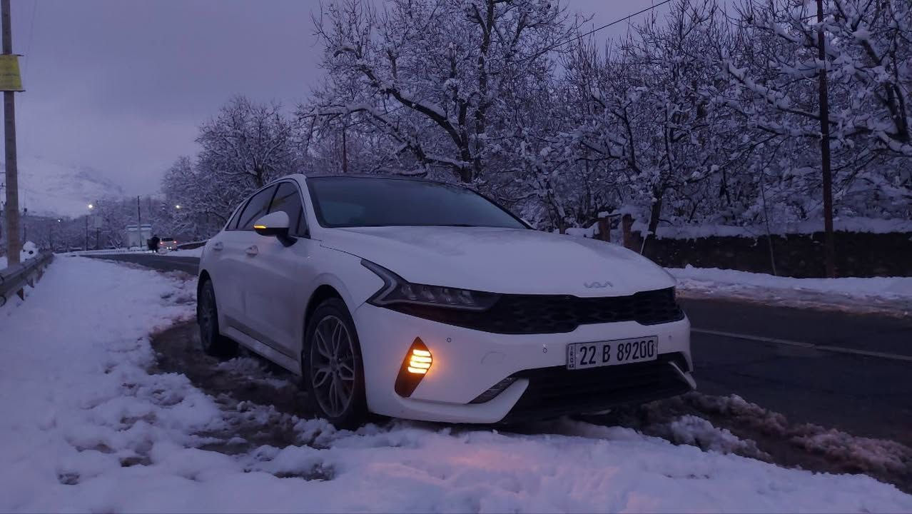 السلام عليكم كي فاي موديل 23فول خليجي ماشيه ٨٧هزه جديده بيها باردقليل بدايت البنيد وكارت بلباب اثر شخط مكاني الديوانيه ***********
السعر ٢٠٠
