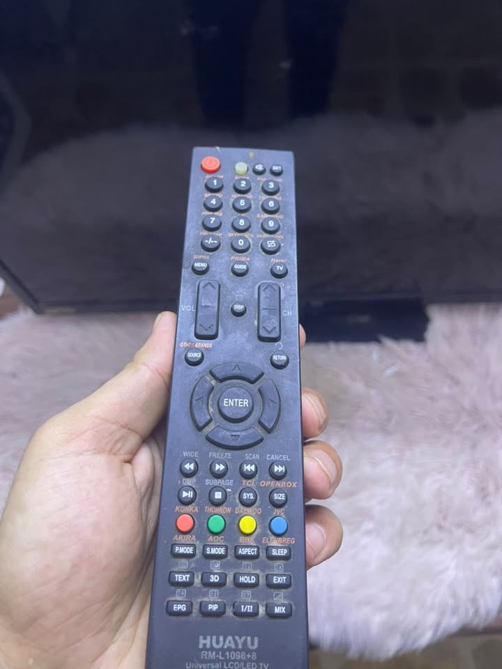 السلام عليكم تلفزيون حجم ٤٢فول HDكله شغال مداخل لا تصليح ولا كلشي سعره 100وبي مجال
بغداد***********
