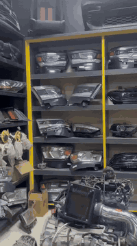 متوفر قطع غيار دوج رام من ٢٠١٩-٢٠٢٤  بغداد شارع الكنيسة مقابيل الكنيسة...