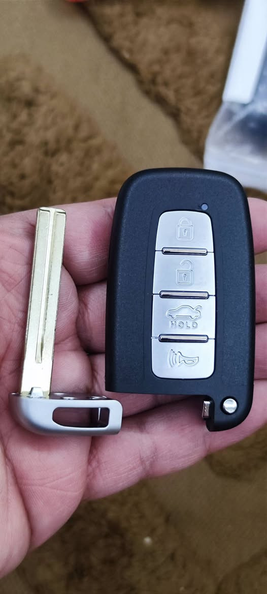 بصمة وخريطة ومفتاح خام مامحفور كاملة ( قابلة للبرمجة) قطعة جديدة ، السعر 30 الف ، يوجد توصيل .


**إذا كنت صاحب هذا الإعلان وتريد حذفه لأي سبب، رجاءا أرسل رسالة إلى الدعم الفني**