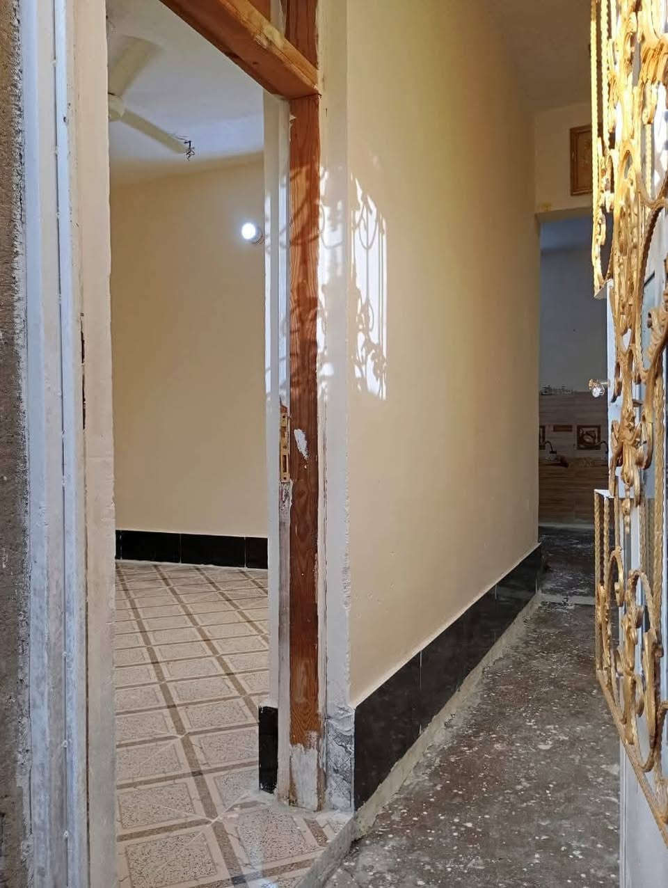 السلام عليكم بيت للبيع في المصابيح❗
مقابيل مدرسة المصابيح الاهلية متوفر كل الخدمات 
للاستفسار الاتصال على الارقام التالـية: 
***********
***********
