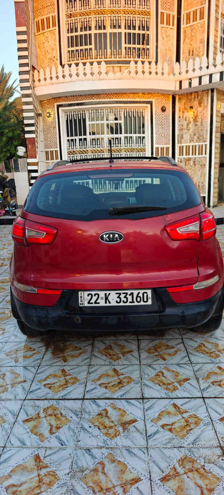 كيا سبورتج 2012 وارد خليجي فول واحد على واحد عدا البصمه 
صبغ جاملغ وبنيد وجاملغ خلفي بيه گد شبرين كلير 
مواصفات السياره بنراما  تحكمات ستيرن 
محرك 2400  فور ويل
 ويل كروم  5ويل كب 
اشاير بالمري كامره حساسات 
 رقم اربيل دولي السعر 115 
هاتف ***********
