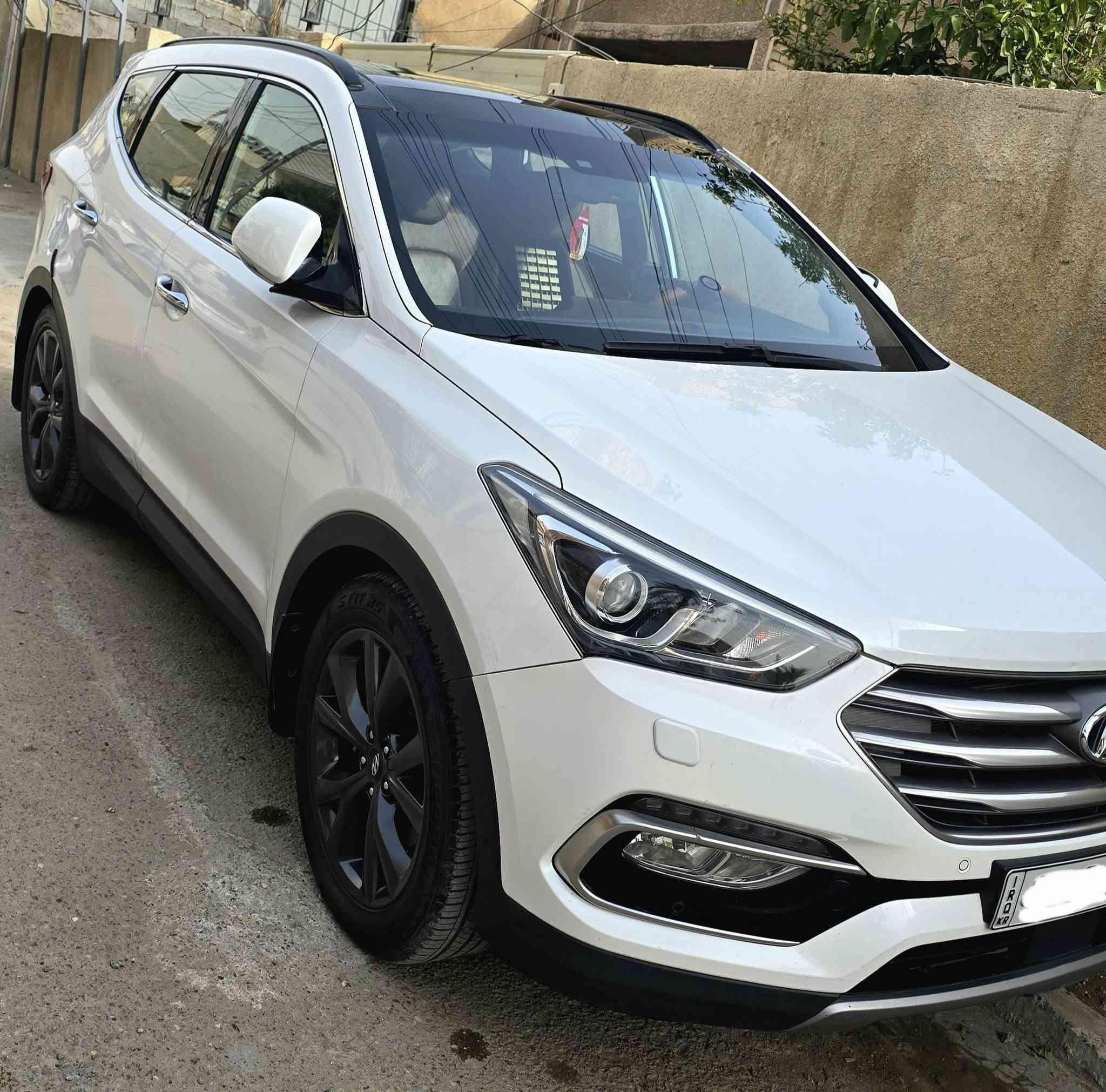 يا الله
السلام عليكم سنتافيا خليجيه مواصفته فول vip ٤ سلندر  ٢٤٠٠ 
كشنات كهرباء
 كشنات تدفئه تبريد 
كشنات خلفيه تدفئه 
ستيرن تدفئه  
جلد مشمشي  ٧ راكب
 صندوك كهرباء 
 هاند بريك بصمه 
 اتو هولد 
مانع منحدرات 
رادر جانبي 
رادار امامي  
اتو بارك  هيه تطبك  
مري قلاب ويه البك 
ماسحات اوتو  ويه لمطر
 ٤ كامرات 
 مود درايف 
بصمه
فور ويل درايف
سستم صوت
بانوراما
٣ قطع تبريد
٤ جام اوتو ماتيك
زراك لايت
لايت زنون اصلي 
لايت ذكي كهرباء
بك لايت لد
ماشيه ١٠٥ 
لونه صدفي
رقم اربيل باسمي وكاله عامه
سيف ابو ملاك ***********
السعر ب١٦٨ 
مكان السياره بغداد قرب البياع حي المواصلات
السياره بدون صبغ نهائيا بيه بارد جوه قبغ البانزين وبين البابتين جه الايمن وجوه الرقم الخلفي شي قليل
مكينه كير كهربائيات تدفئه تبريد كله مكفول
