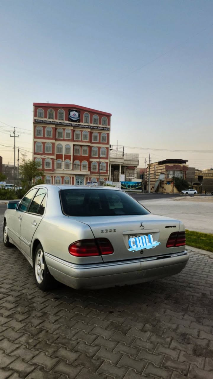 رقم الهاتف :***********
السعر : 80 بيه مجال  

#مكان السيارة بصره 

-------------------------------------

السلام عليكم 

للبيع او  مراوس 

مرسيدس ام عيون محرك في V موديل 1998 اصل  وارد ياباني  صبغ عام  سيارة  رقم انكليزي  باسمي تحويل بشرط ثاني يوم 

تفاصيل👇🏻

محرك كير تبترونيك مكفولات.   

تبريد شغال❄️ قطعتين⁦

كروز سرعة🔒 

مراية داخلية+جانبة عاكسة 

 كشنات كهرباء ⚡️

تجاوي خلفية قلابة ✨

شاشة اعطال🖥

كشنات خزن                                                

جام ازرق

مري شفط

السياره بيه بعض الملاحظات 

بدي و دواخل كلش حلوات
