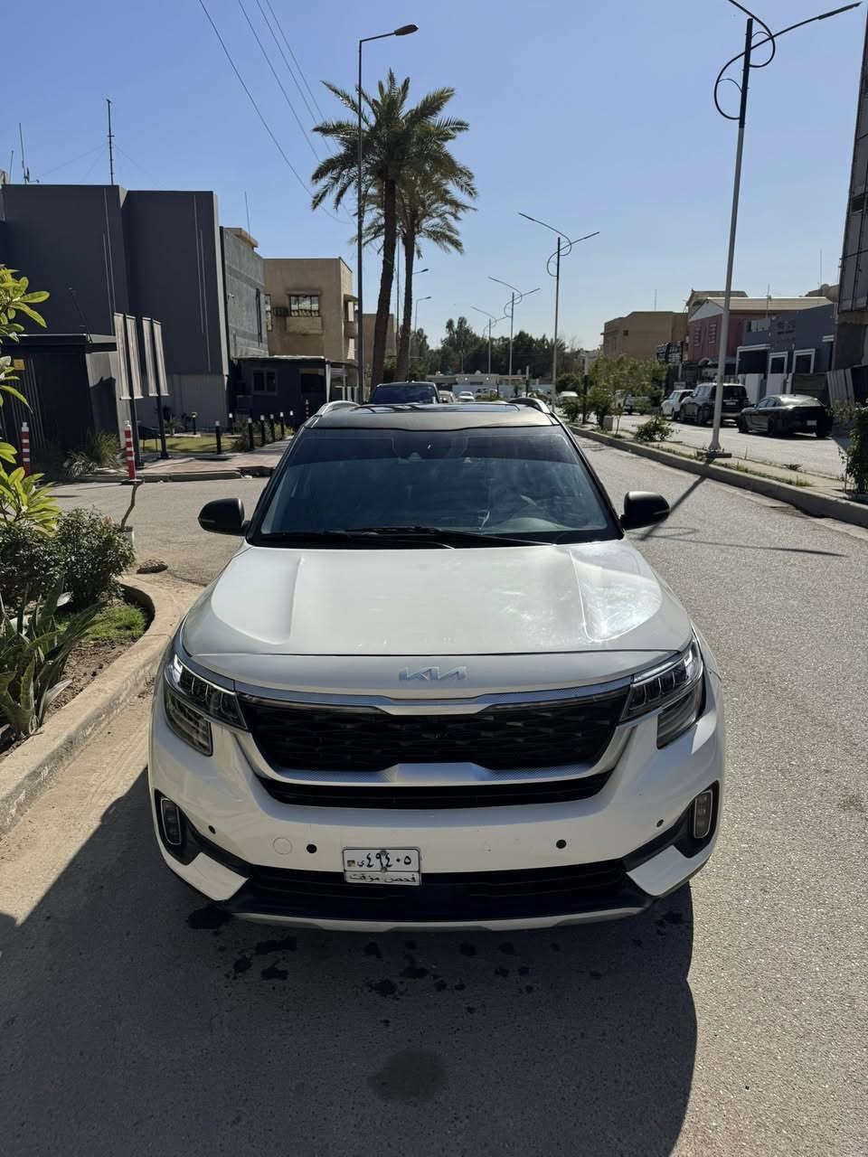 كيا سلتوز ٢٠٢٣ فول
ماشيه٢٧ كيلو 
حادثها موضح بالسونار
سعرها 115
مكان سياره اليرموك 
للاستفسار ***********
