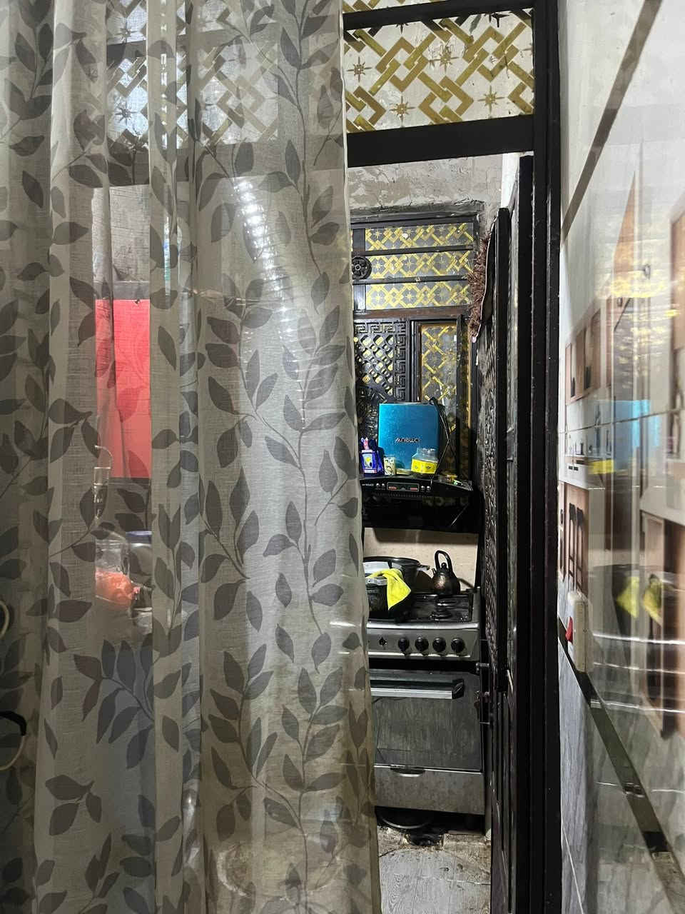 السلام عليكم بيت 105 متر عله فرعين البيع نواقصه بيتونه وستاير  العنوان الشعب قرب الجمعيه يم ملعب سانسيرو  خدمات كامله مي كهربا نت ***********
