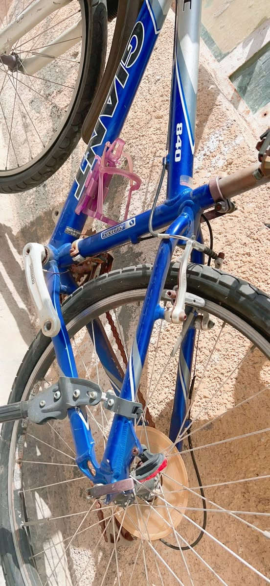 السلام عليكم
بايسكل جاينت
ماركه غنيه عن التعريف
رمبه غير مستعمل بالعراق فول نظافه
***********
