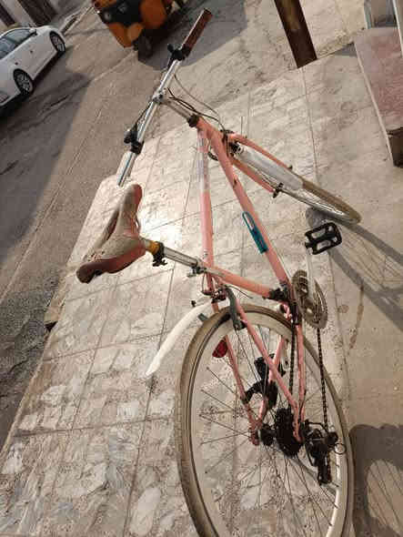 السلام عليكم بايسكل سي700 للبيع نضافة 80/100 يرادلة ترتيبات بسيطة سعرة 60 وبي مجال حجم 26 مكاني بغداد الجديده 
متواجد خاص او واتساب.رقم الهاتف .***********
