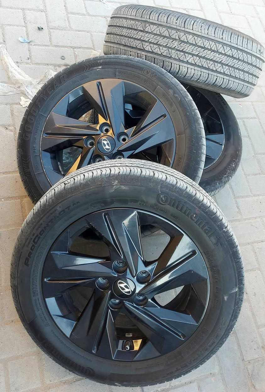 بيع او مراوس تخم اصلي كوري حجم 16 مع الاطارات جدا نضيفه سعر 275 مكاني الرميثه  ***********
