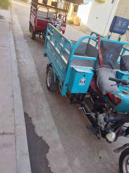 ستوته نضيفه موديل 21 سعره مليون و150 بيها مجال عنوان رمادي شارع ستين ***********
