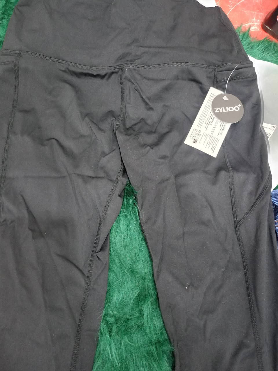 متوفرة بناطير رياضية للجم أو حتى الرياضية المنزلية قياس لارج واكس لارج تلبس ماركة zyLioo قماشها ينطي وسواد فاحم سعر المفرد ب5 والشلعه كاملة يراسلني عليهن السعر اقل يكون  وتوصيل متوفر لكل محافظات العراق


**إذا كنت صاحب هذا الإعلان وتريد حذفه لأي سبب، رجاءا أرسل رسالة إلى الدعم الفني**