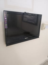 تلفزيون كونكا 32بشرط سعره60الف 07710651560