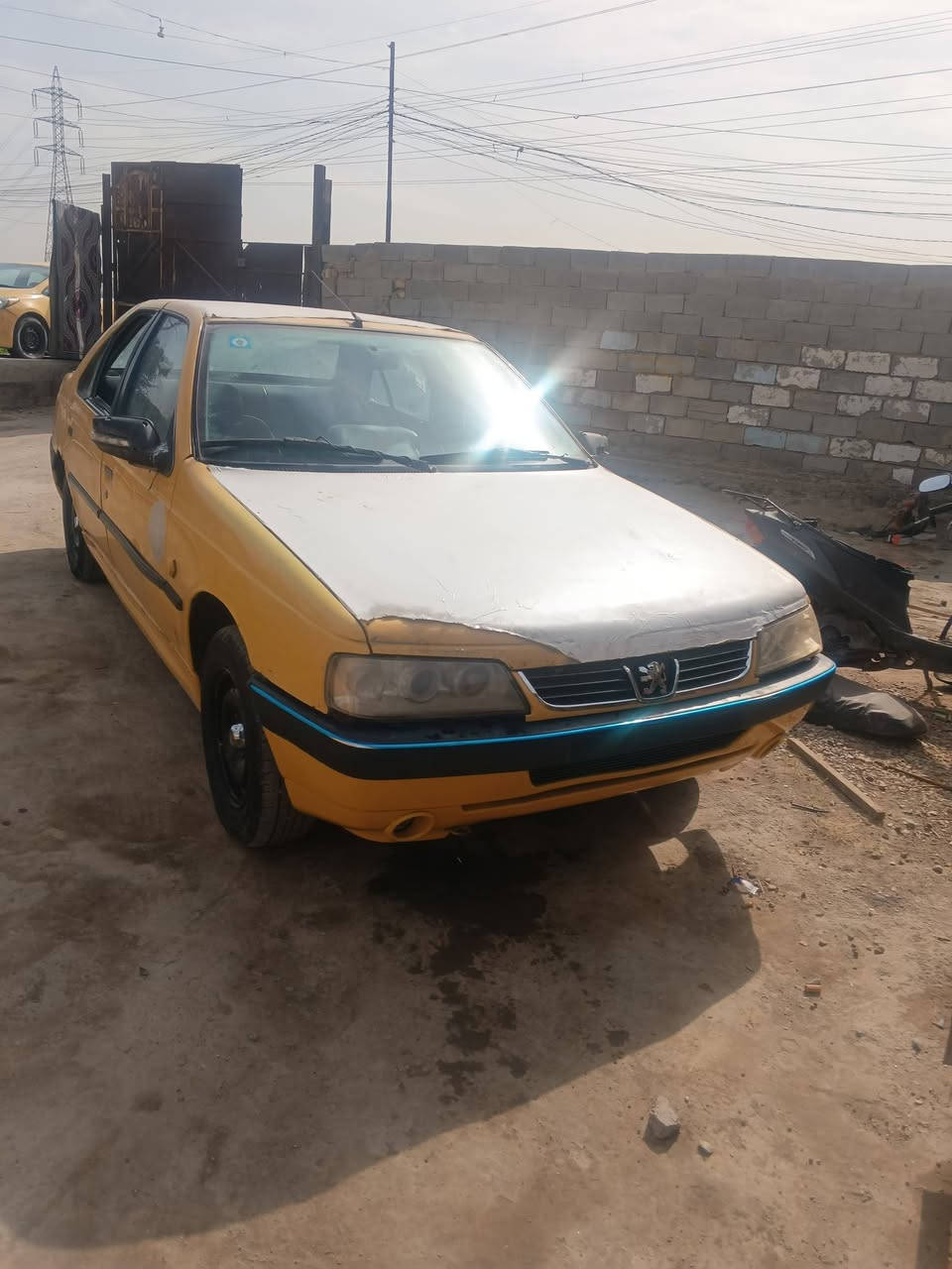 سلام عليكم بيجو موديل 12مكان بغداد السعر 28بيهه مجال بسمي ***********
