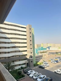 100م للايجار a906 الطابق الخامس فارغة 500 07718122387