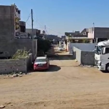 قطعة ارض قرب كورنيش التأميم
ثالث قطعة عن الكورنيش
مرقم بلدية مفوض للطابو
المساحة/ 200 متر
الوجه/ 8 متر
النزال/ 25 متر
الشارع/ 8 متر
* المنطقة مخدومة ماء وكهرباء وسكن
السعر/ 42 مليون
للاستفسار 
مكتب ابو مصطفى للعقار في الرمادي حي المعلمين 
قرب فلكة الفرسان مقابل مصرف الخليج التجاري 
هاتف 
محمد  ***********
مثنى  ***********
يتوفر (واتساب) على نفس الارقام
