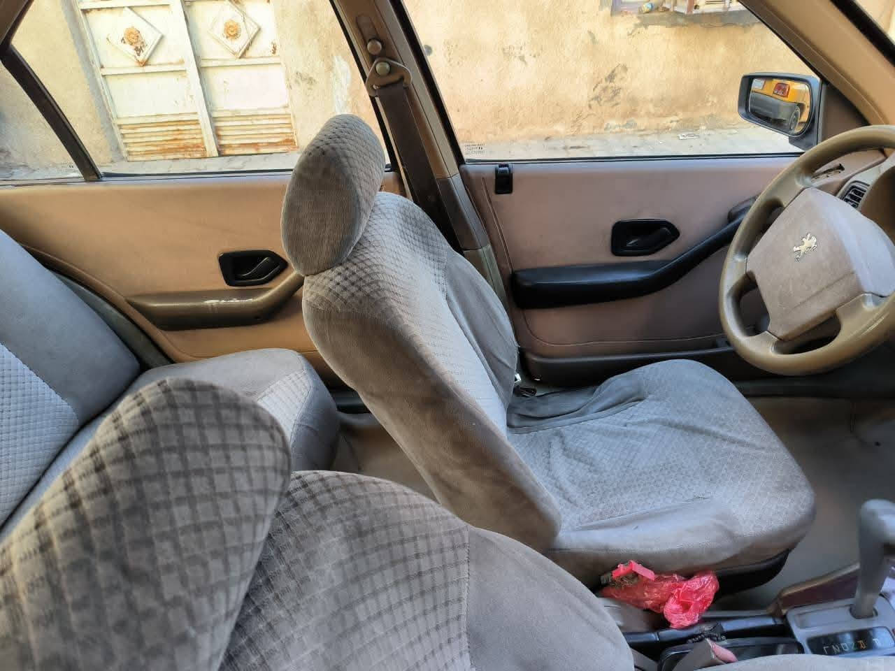 السلام عليكم
بيجو جي ال اكس ٢٠١٠ نضيفه السياره ماشيه ١٨٢الف
محوره كير ومحرك كورلا حديث تبريد ثلج كهربائيات فول تخم تاير كشر بلاد رقم دولي مصفره من كلشي مكاني بلمنصور هاتف ***********

