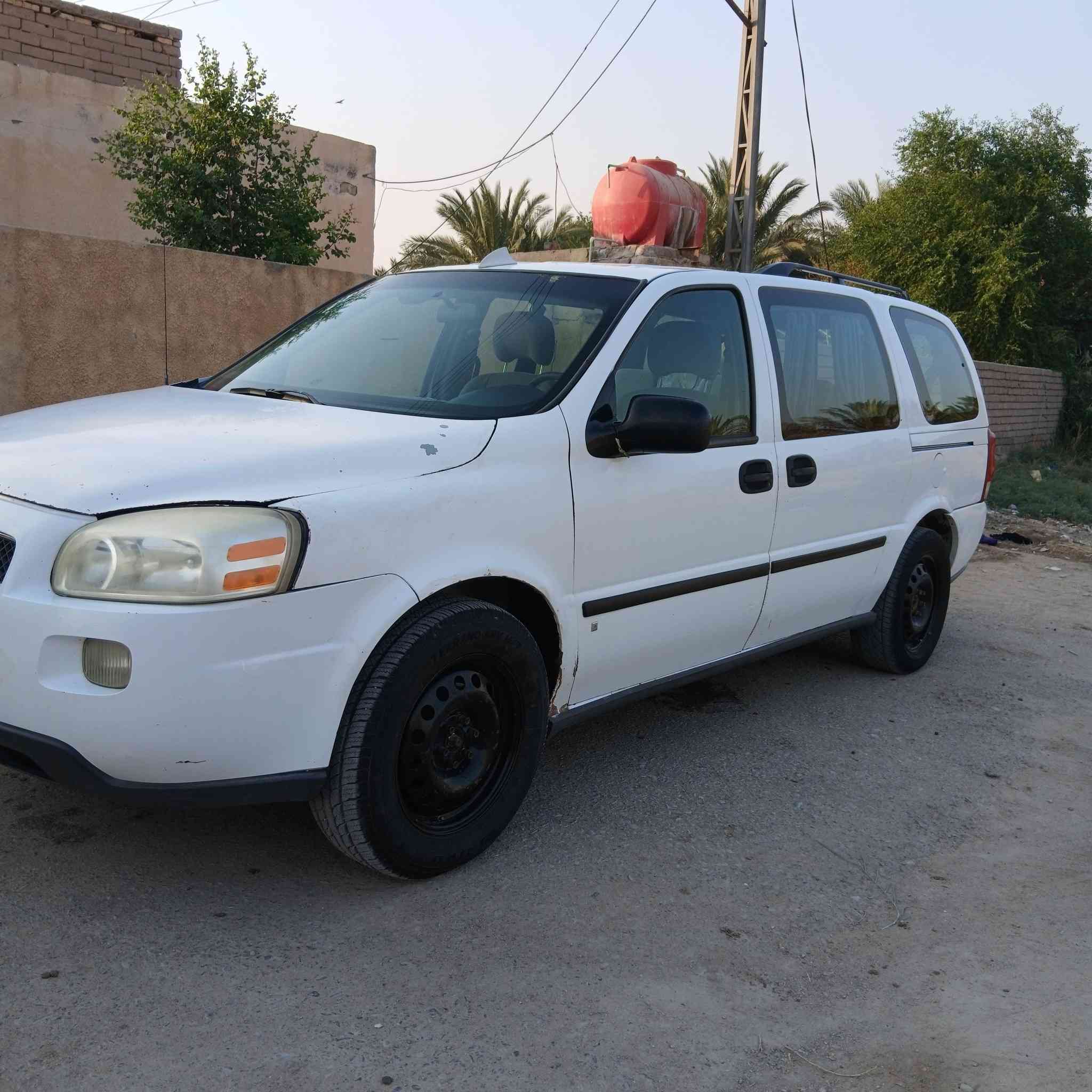 سلام عليكم شوفر بلاندر ٢٠٠٧ مكينه سته سلندر ٣٩٠٠ مكينه وكير خير من الله  حداده نص عمر رقم بغداد تحويل ثاني يوم سنويه لل٢٩ سياره جاهزه مكاني بصره لسعر ٦٤ وبيه مجال ***********
