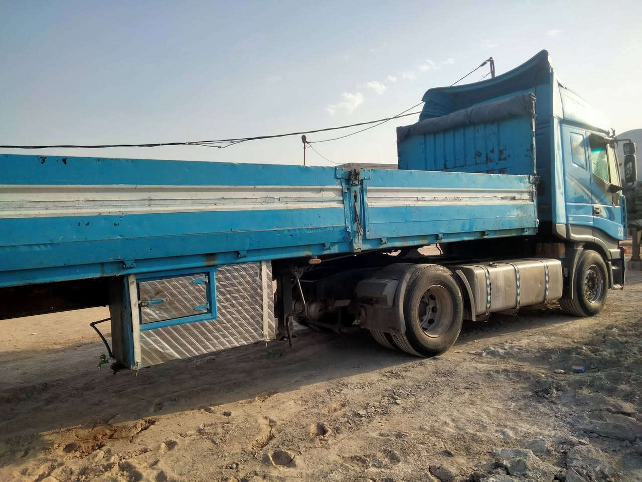 افيكو رأس وعربانه لبيع رقم دهوك موديل 2006سنويه جديد مربوطه فلات+ براد كير عادي محرك 480 تخم تاير رأس وعربانه سعر 160 العنوان البصره قضاء الدير الاستفسار ***********
