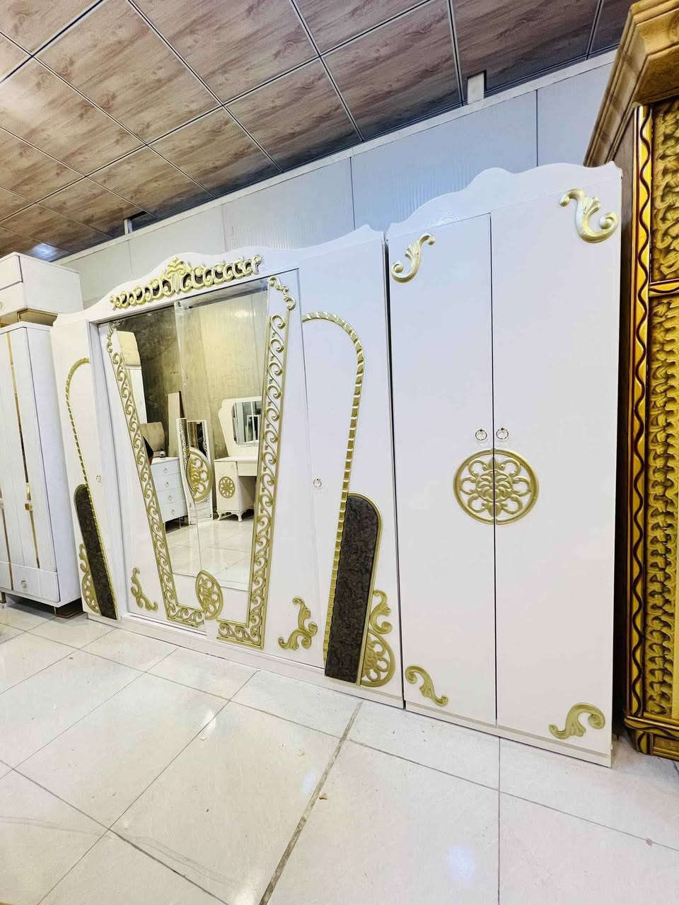 غرفة. تركي.  مودرن ثقيل. لون مميز. ١٠قطع. كوالتي. عالي 750 واصل. كول مناطق بغداد بغداد, العراق


**إذا كنت صاحب هذا الإعلان وتريد حذفه لأي سبب، رجاءا أرسل رسالة إلى الدعم الفني**