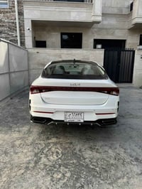 k5موديل ٢٠٢٣ خليجية ماشية٣٤ كيلو طختين بسيطة بيها موضحة بلصور بدون قطر...