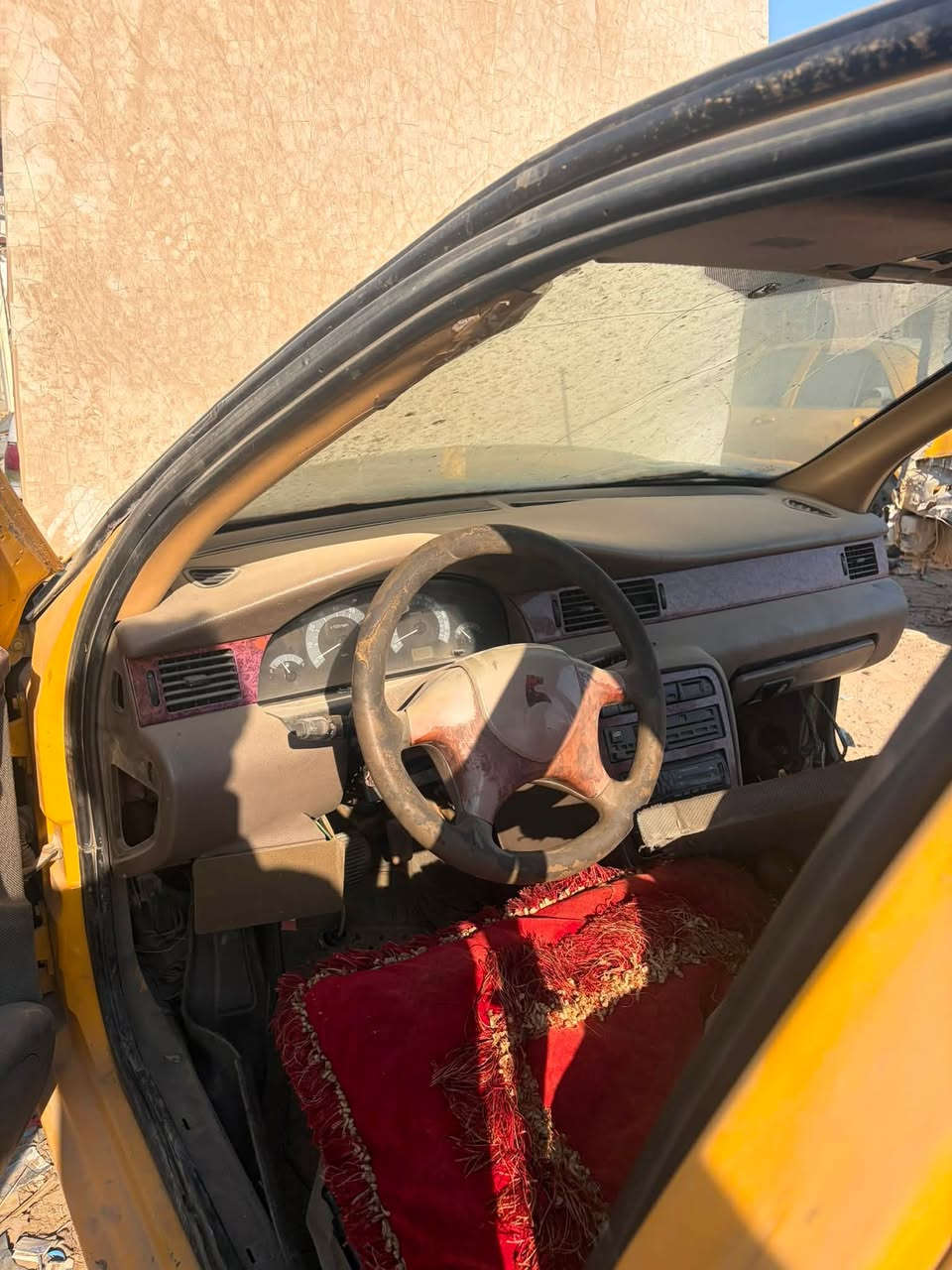 السلام عليكم تفصيخ سمند شتريد موجود مكاني بغداد دورة هور رجب ***********
