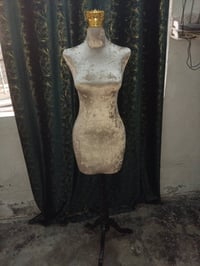 جديدة • للبيع