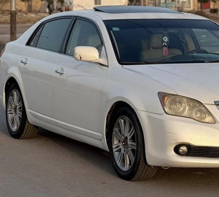 سلام عليكم من رخصة الإدارة الكروب عندي مرايه جانبيه جهة اليمين متحرك بلادي 2006الى 2010 للبيع سعر 200. واتساب ***********
