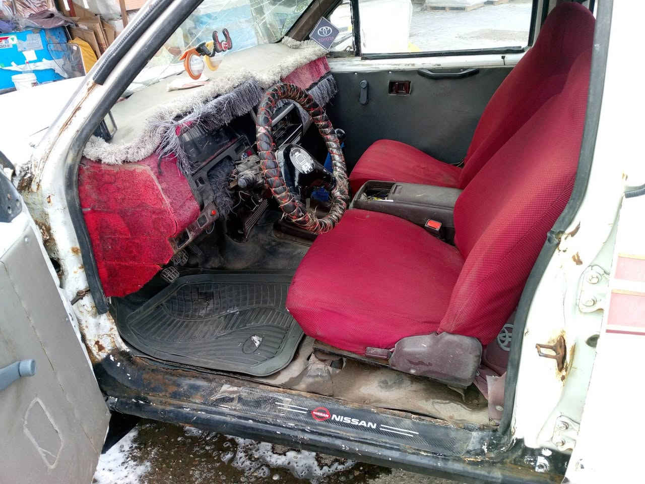 سلام عليكم بيكم 1994 رقم وااسط رماني حرف أليف  مكاني بصرة مكينة وكير بلاد سعرة27////راقم الهاتف ***********
مامتواجد على نت ***********
