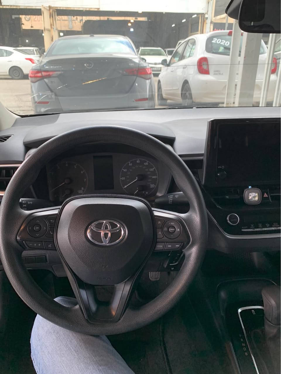 تويوتا كرولا ٢٠٢٤ LE جاملغ او بونيت صبغ من حادث امريكا جاملغ و بنيت سرقة ياعني سيارة بدون حادث بجم خلفي كبس بدون ارباك لون سمنتي 
*********** أربيل, العراق
