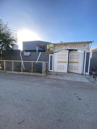 دار للبيع المساحة 240 متر ( نوع العقار عقد زراعي )  يحتوي على  كراج كب...