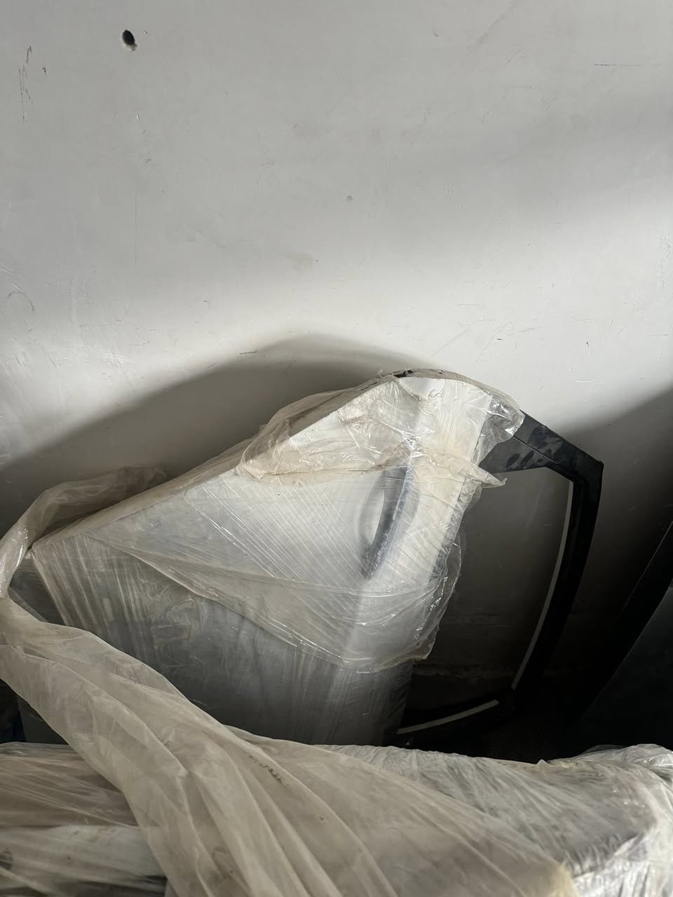 تخم بوب سوناتا خليجي 2011لون ابيض ثلجي مال حاويه جدد
***********
