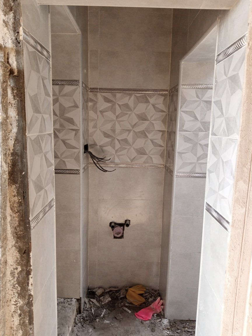 اللهم صلي على محمد وال محمد 
هذه عملنه في النجف الاشرف بورسلين ارضي سراميك جدران *********** هذه رقمي بيه واتساب خدام الطيبين
