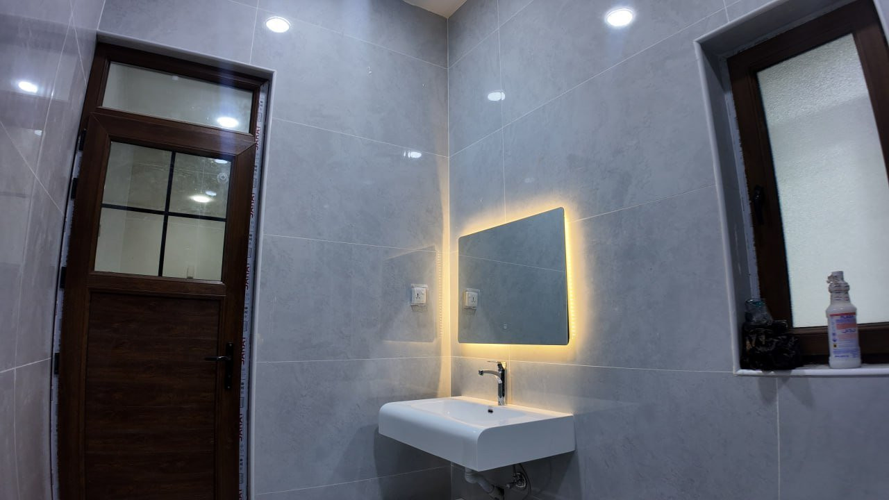 بيت للبيع 

المساحه - 200م

العنوان - الموحيه مقاطعه 39 قرب سايدين 
تفاصيل البناء - طابقين مسلح حديث 
ط1 - غرف عدد2+صاله+استقبال+مطبخ+صحيات
ط2 - غرفه عدد4 +صاله +صحيات

للمزيد من المعلومات يمكنكم التواصل معنا 
على صفحة الفيس بوك ( المثنى للعقار) 
او الاتصال على الرقم التالي 
*********** ابو سيف
للمزيد من العروض الدخول على الرابط
https://web.facebook.com/groups/353423759199621
او قناتنا على اليوتيوب
https://youtu.be/wNJnyaBvaoU ناصرية, ذي قار
