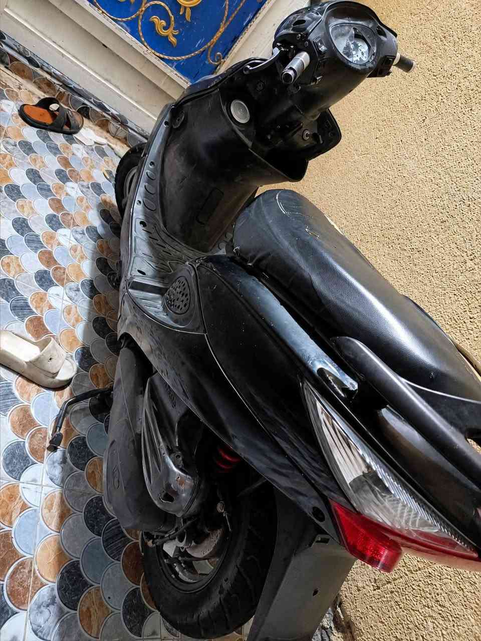 كامكو للبيع كفاله عامه تجي تفحص ب600 وبيها مجال ***********
