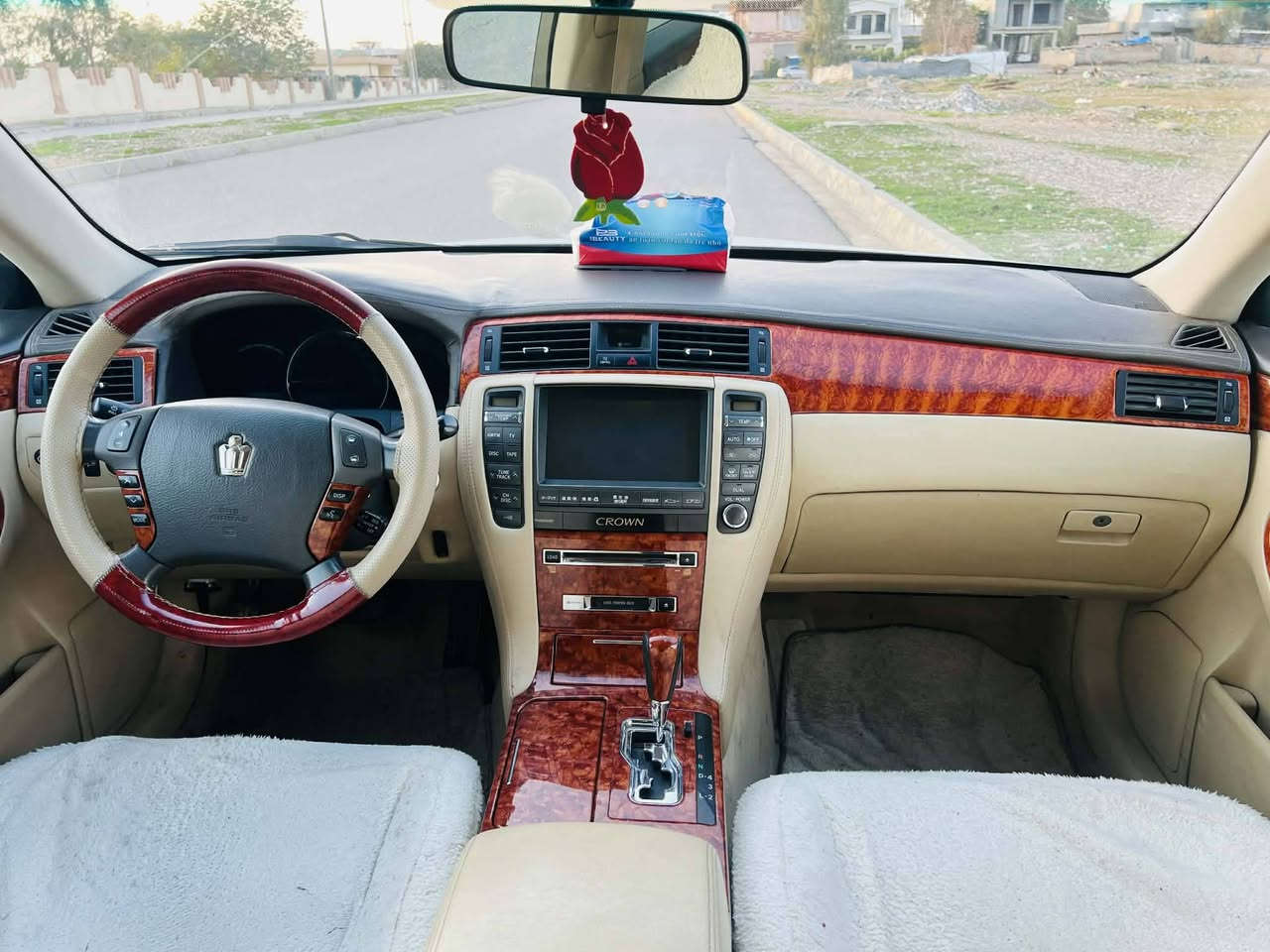 شاهینەی موس 2005  دودوگمە
بچوک بەبچوک
بۆنرخ تێل بکەن ***********
