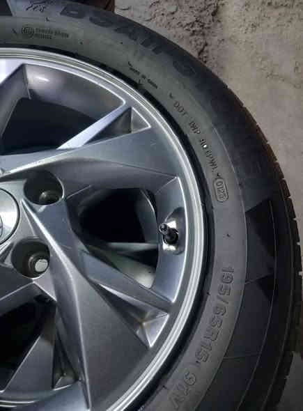 السلام عليكم...تخم ويل كب 15 اصلي النترا موديل 21..22...23 ( لا عواج لا لحيم لا تصليح) + 4 اطارات 195/65/15  ب230 الف 
العنوان:بغداد الجديده
للاتصال:***********
