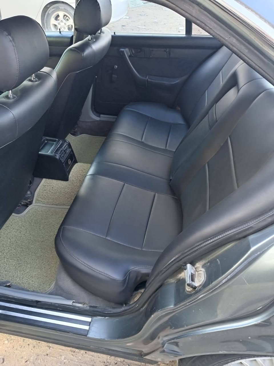 السلام عليكم بي ام ٥٢٠ محرك ٥٢٥ مفتوح تبريد كير اوتو رقم صلاح الدين تحويل من الشرعي مباشر موديل ١٩٩٠ تخم تاير صدرين نضاف محرك كير شرط هزةجديدة مكان السيارة سامراء رقم الهاتف *********** السعر ٤٦ بيها مجال
