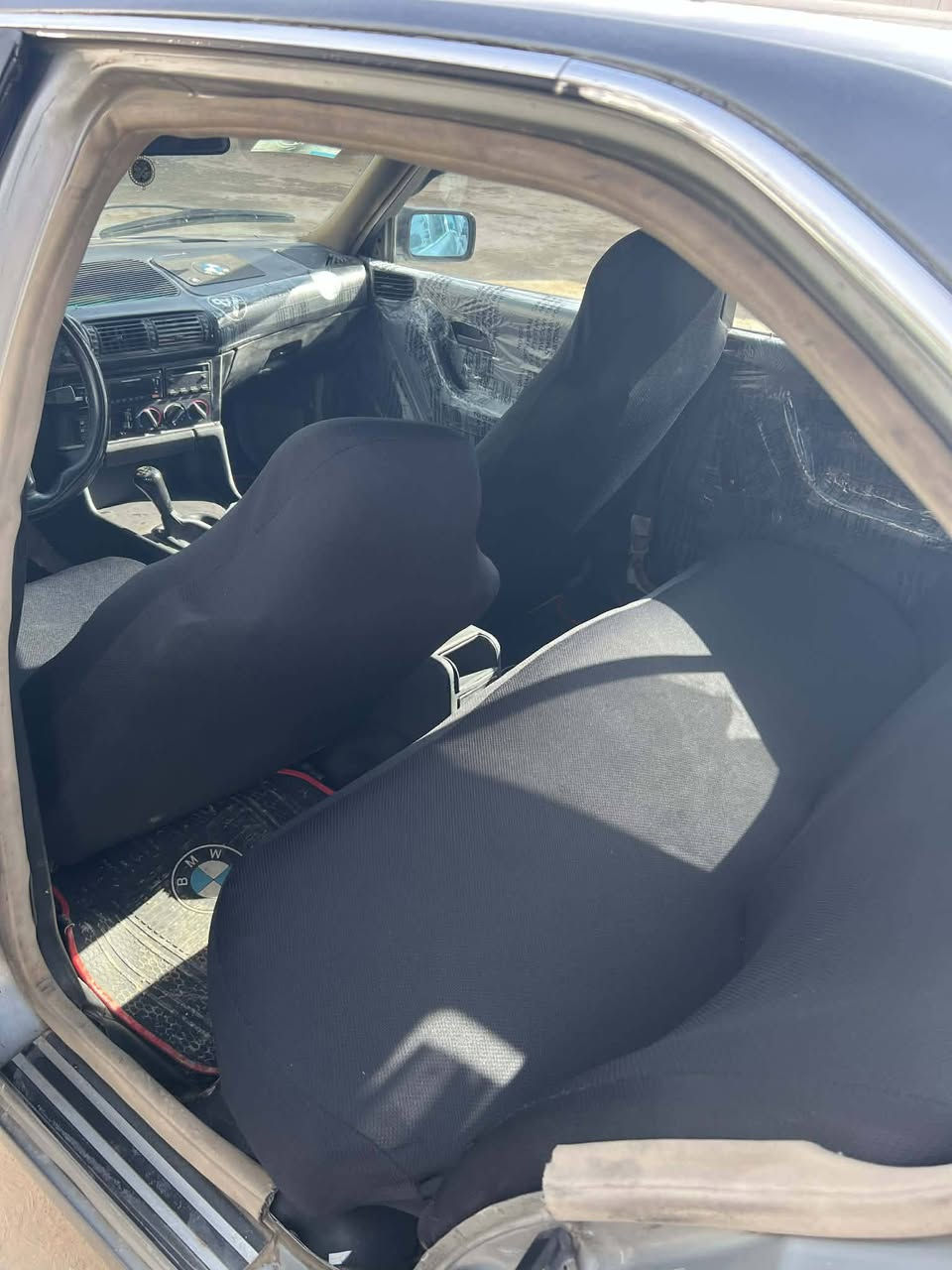 بیئم مودیل89 کیر عادی محرك 20کبس تبریت سیارە سبغ عام لجمالیە بیدون حادث رقم اربیل شرط تحویل سعر 40 بی مجال)  رقم موبایل *********** & *********** عنوان کرکوك
