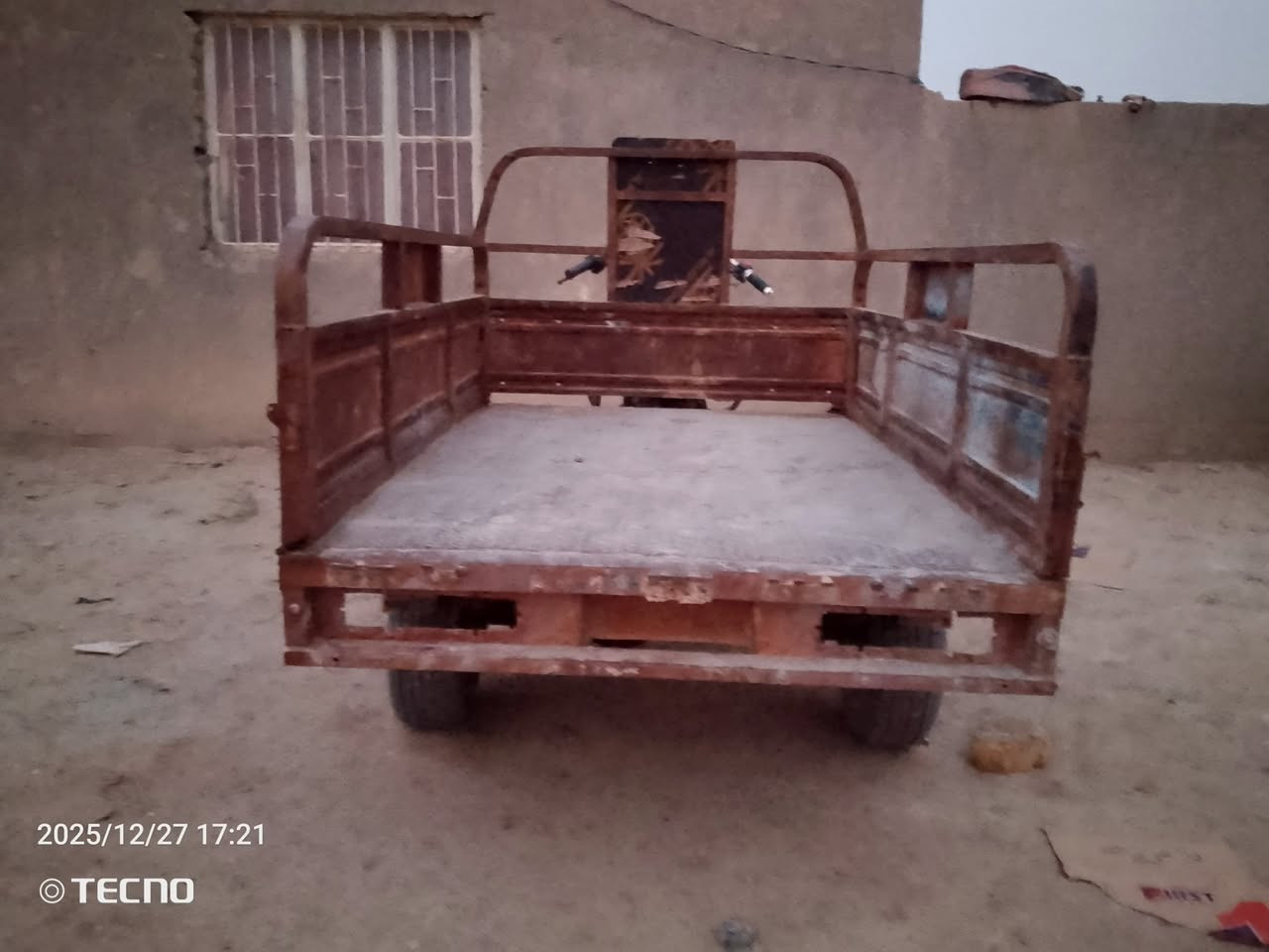 اسـلام عليكم ستوته جمره موديل 11 المكان الناصريه قرب الحولي سعـره( مليون) وبيها مجال والستفسار علا الرقم ☜***********
