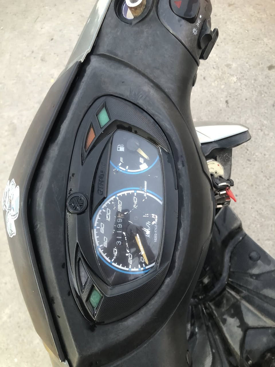 السلام عليكم جيتي ار موديل 11 مال رمبه صاله شهر من نازله من الرمبه ختم واحد  دراجه بعدها عل البلاد برغي ما مفتوح بيه دراجه كامله مكمله كلشي ما ناقصه كهربائيات شغالات 🛑ملاحضه الدراجه بس سلف نوزل ميجي بيه هندر الرقم ***********
