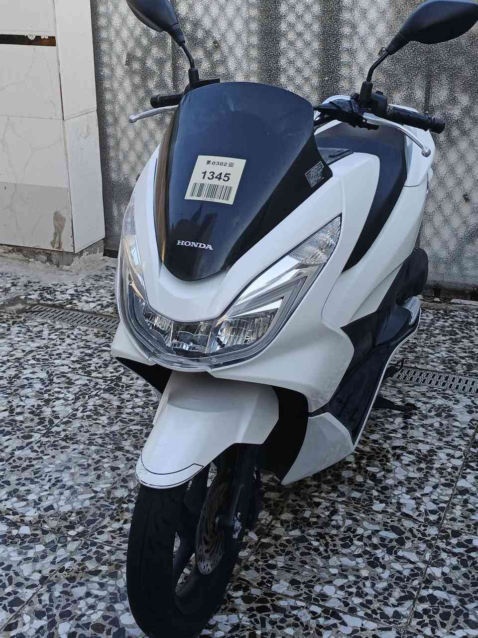 سلام عليكم بي سي اكس جيل الثاني
جي اف ياباني مكفولة كفاله عامه ماشيه 34 الف 
حساس زدحام ستان حساس لون أبيض صدفي
فول نضافه معدل شلعه خير من الله 
سكن بغداد حي النصر    ***********
